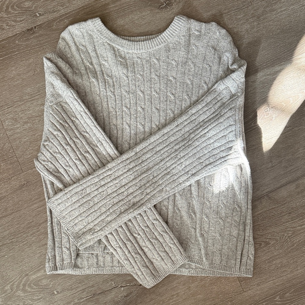 GAP Light Gray Cable Knit Sweater